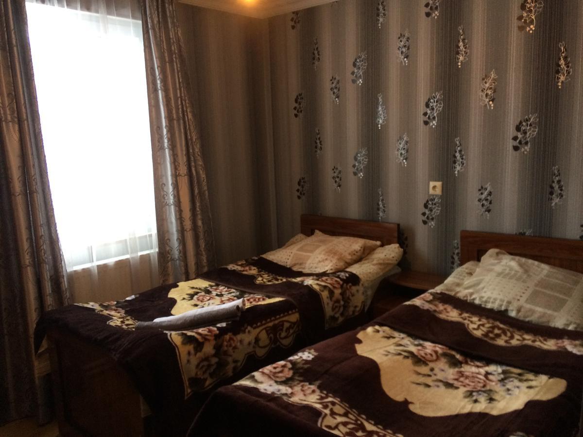 House Mon Amie Hotel Mestia Bagian luar foto